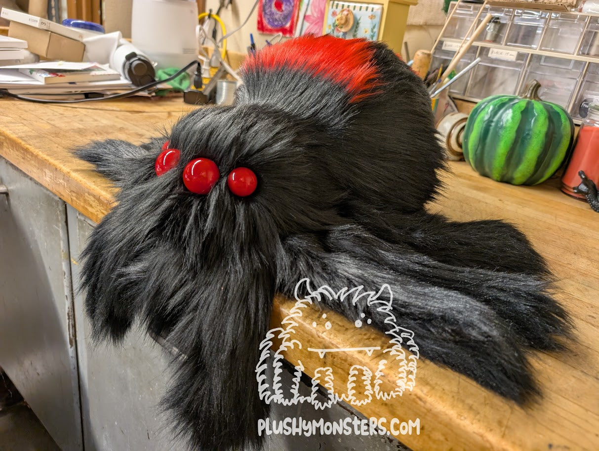 Lil' Widder! With Big Ol' Red Eyes! - Weighted Lil' Guy