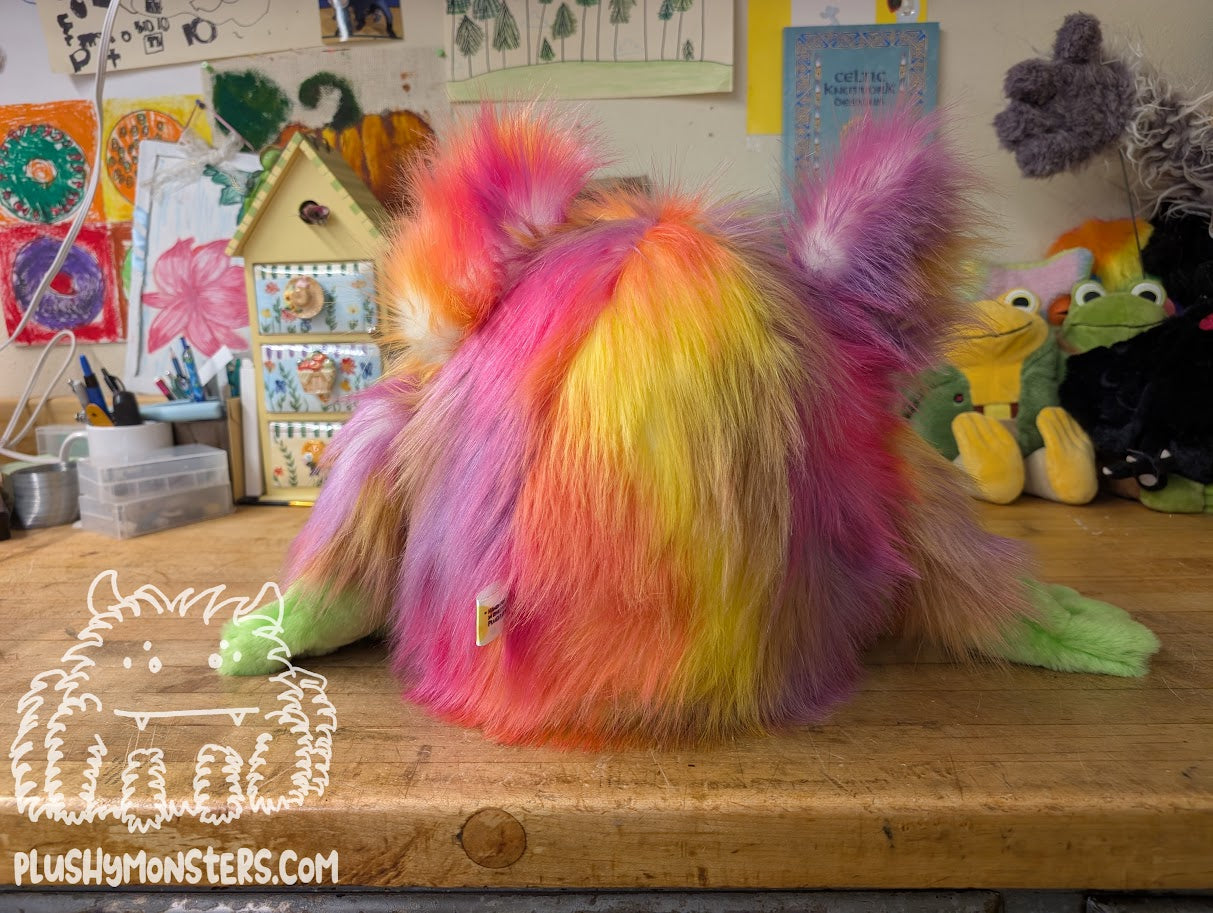 Flora Sungazer! - Weighted Flatbottom Tongue Monster