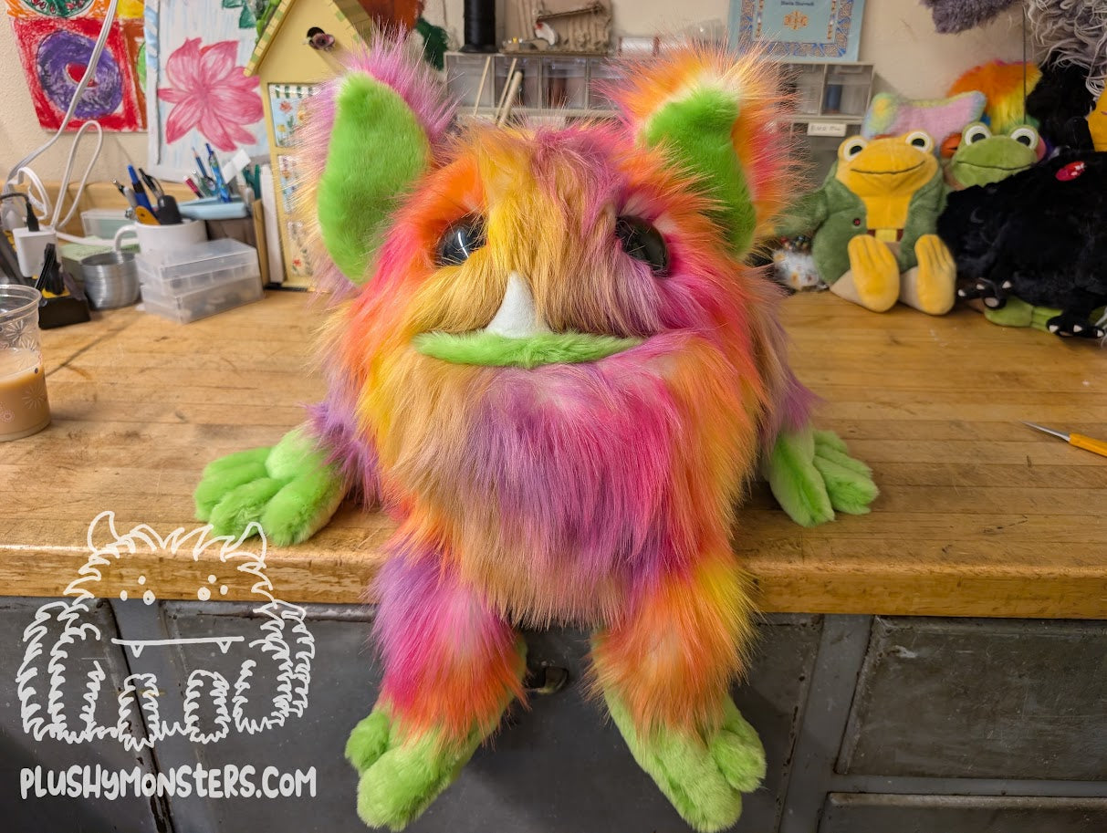 Flora Sungazer! - Weighted Flatbottom Tongue Monster