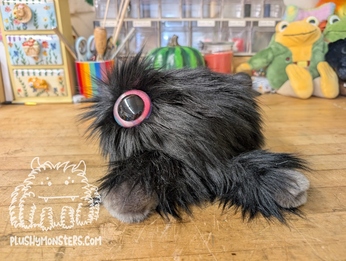 Poe Gumbus! With Ginormous Glittery Multicolor Eyes!