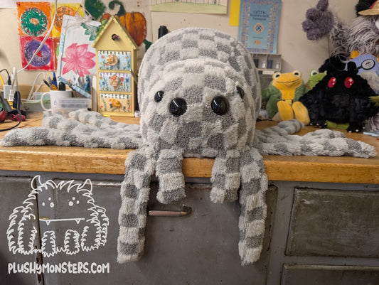 Big Earnest Checkaboad! With Oversized Eyes! - Weighted Big'n