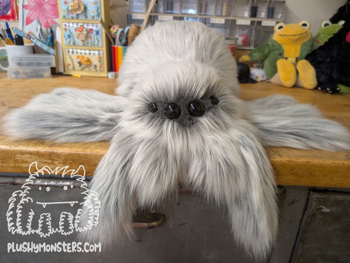 Lil' Frosty! With Oversized Eyes! - Weighted Lil' Guy