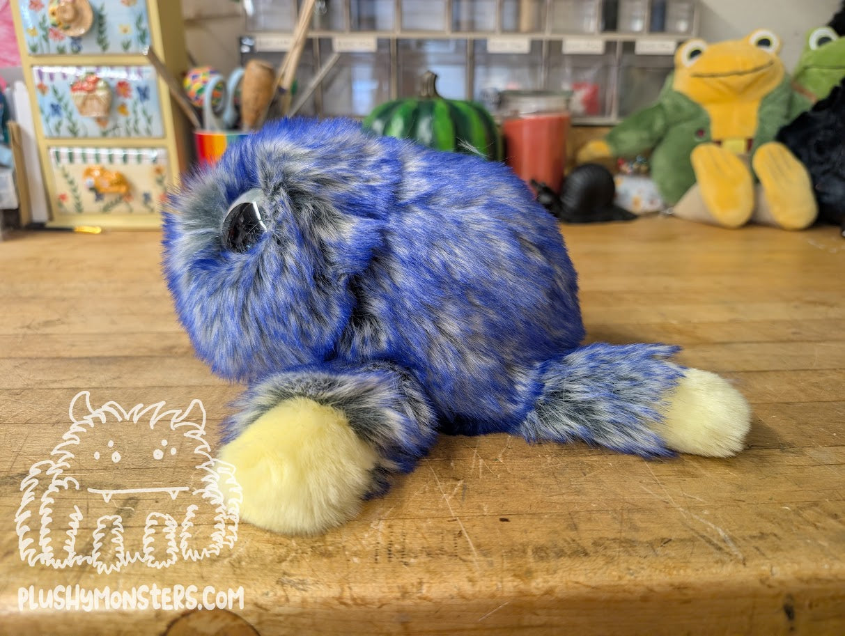 Clarence Gumbus! With Pastel Eyes and Yellow Feet!