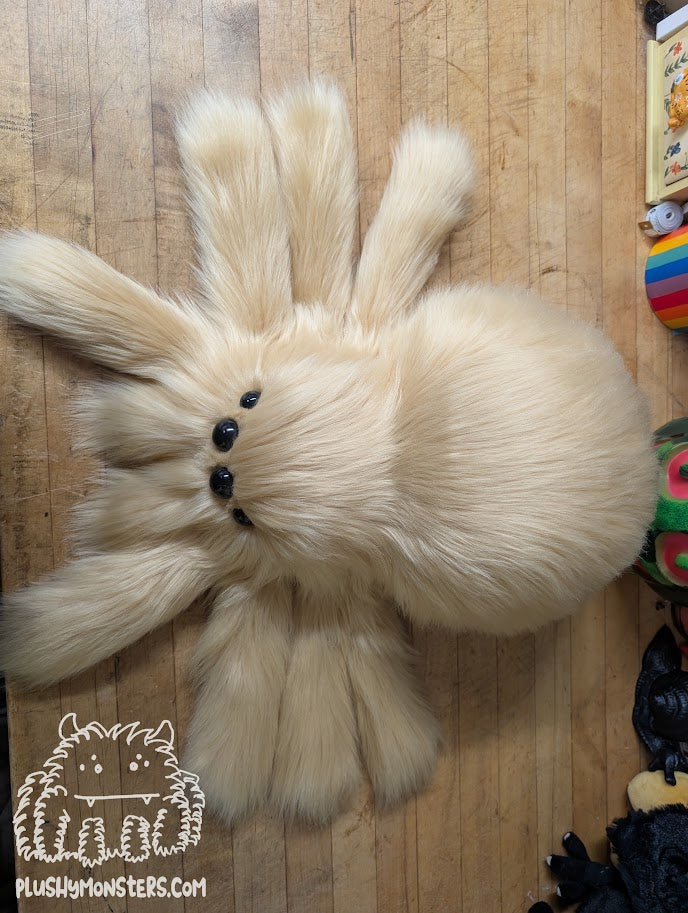 Lil' Blondie! With Oversized Eyes! - Weighted Lil' Guy