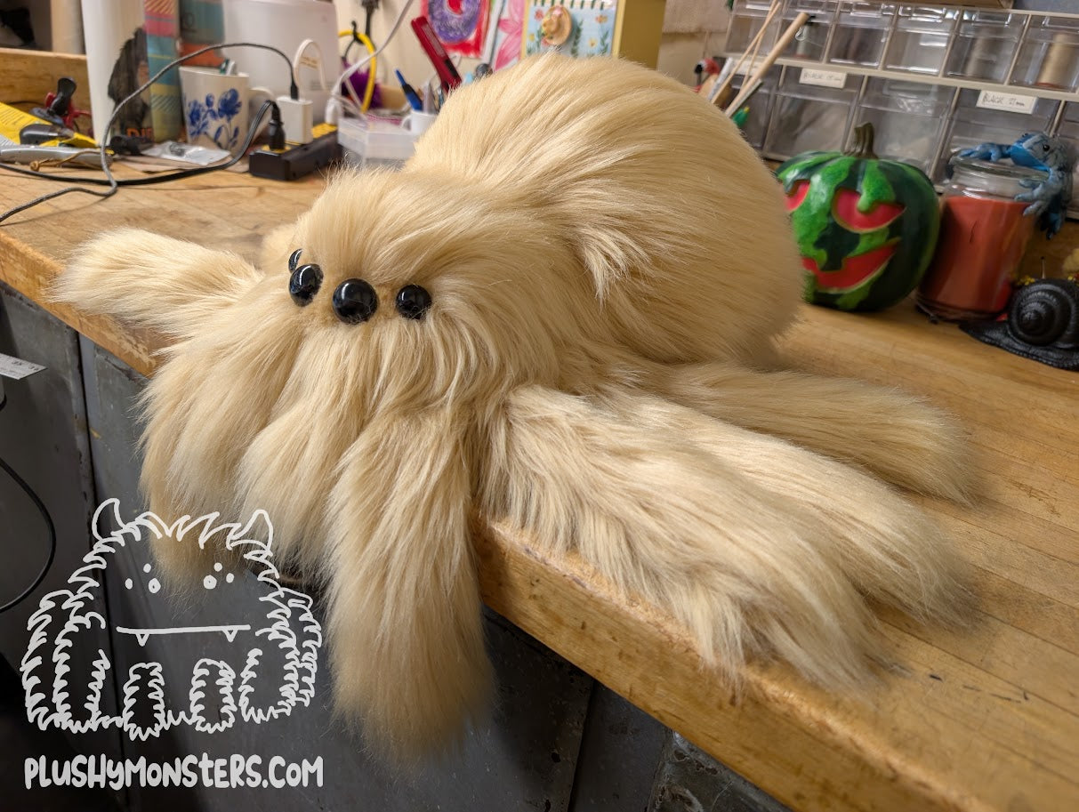 Lil' Blondie! With Oversized Eyes! - Weighted Lil' Guy