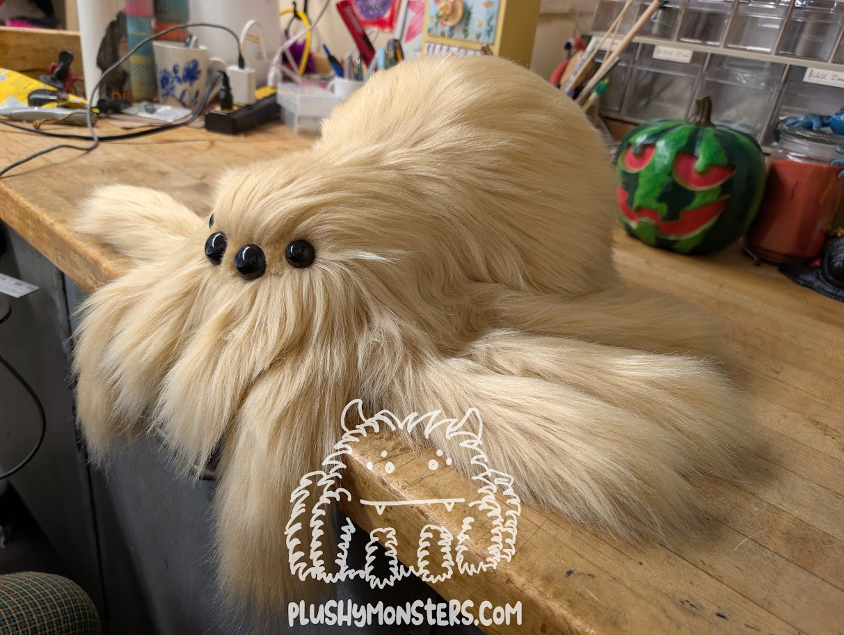 Lil' Blondie! With Oversized Eyes! - Weighted Lil' Guy