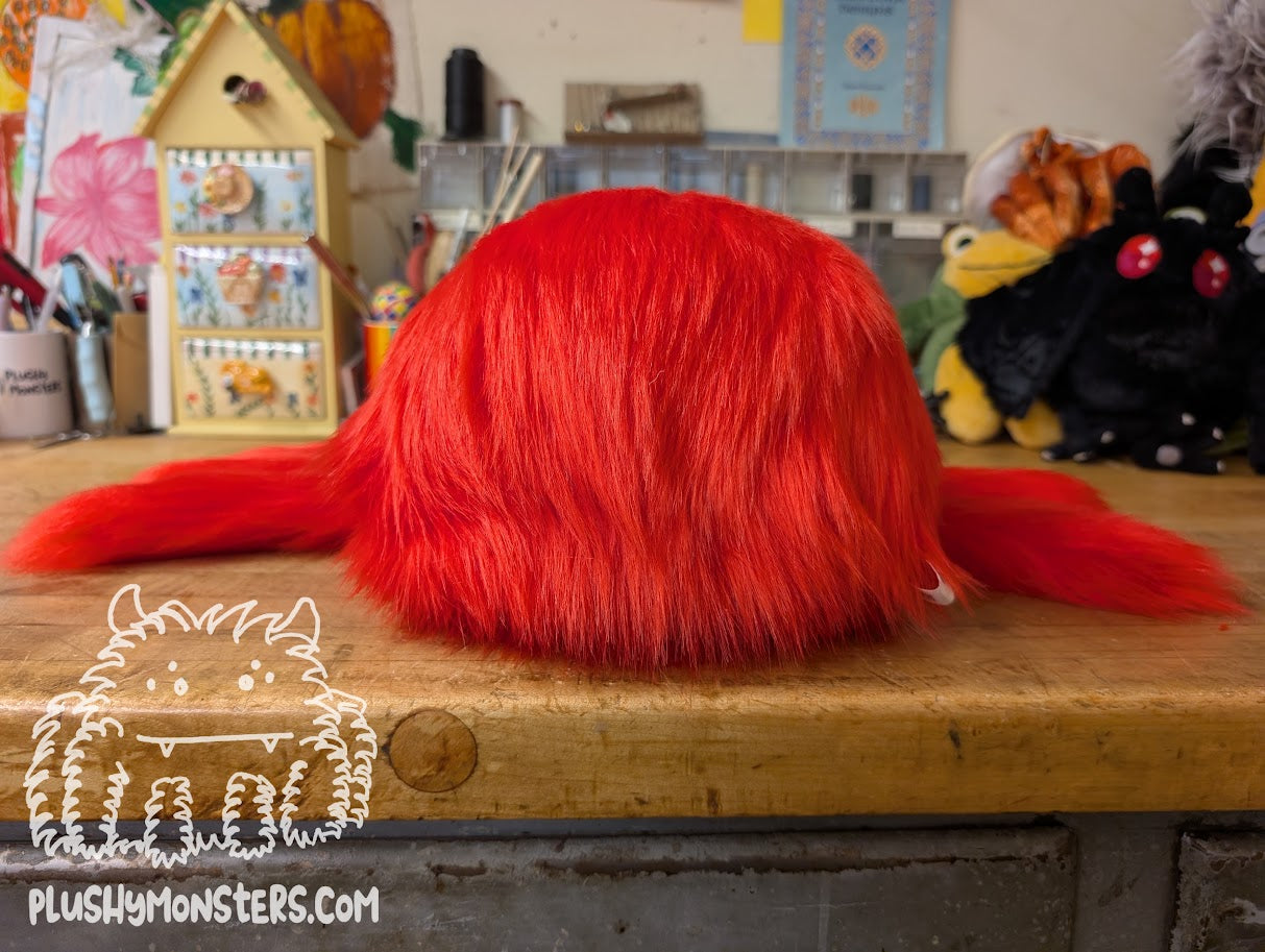 Lil' Gossamer! With Oversized Eyes! - Weighted Lil' Guy