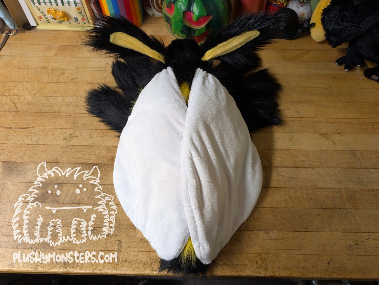 Bombur! - Weighted Bumblebee Moth Plushy