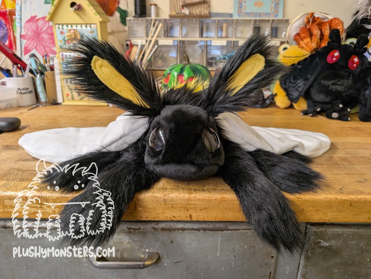 Bombur! - Weighted Bumblebee Moth Plushy