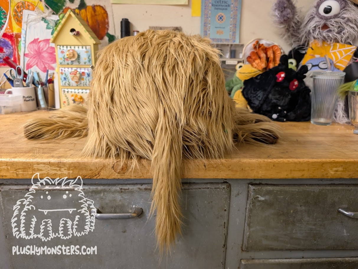Delilah, Highland Cow Spider in Disguise - Weighted Middlin'