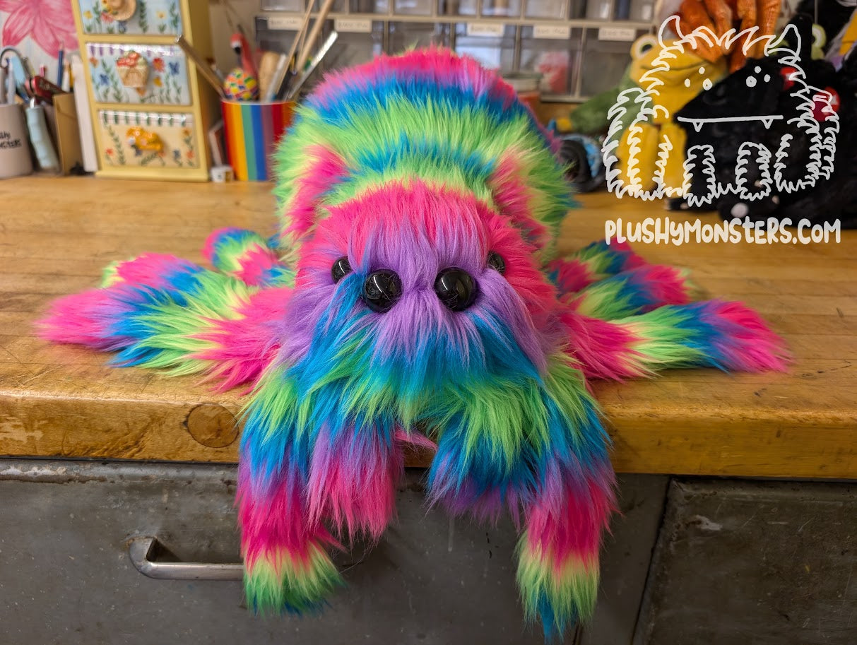 Lil' Stu with Oversized Eyes! - Weighted Lil' Guy