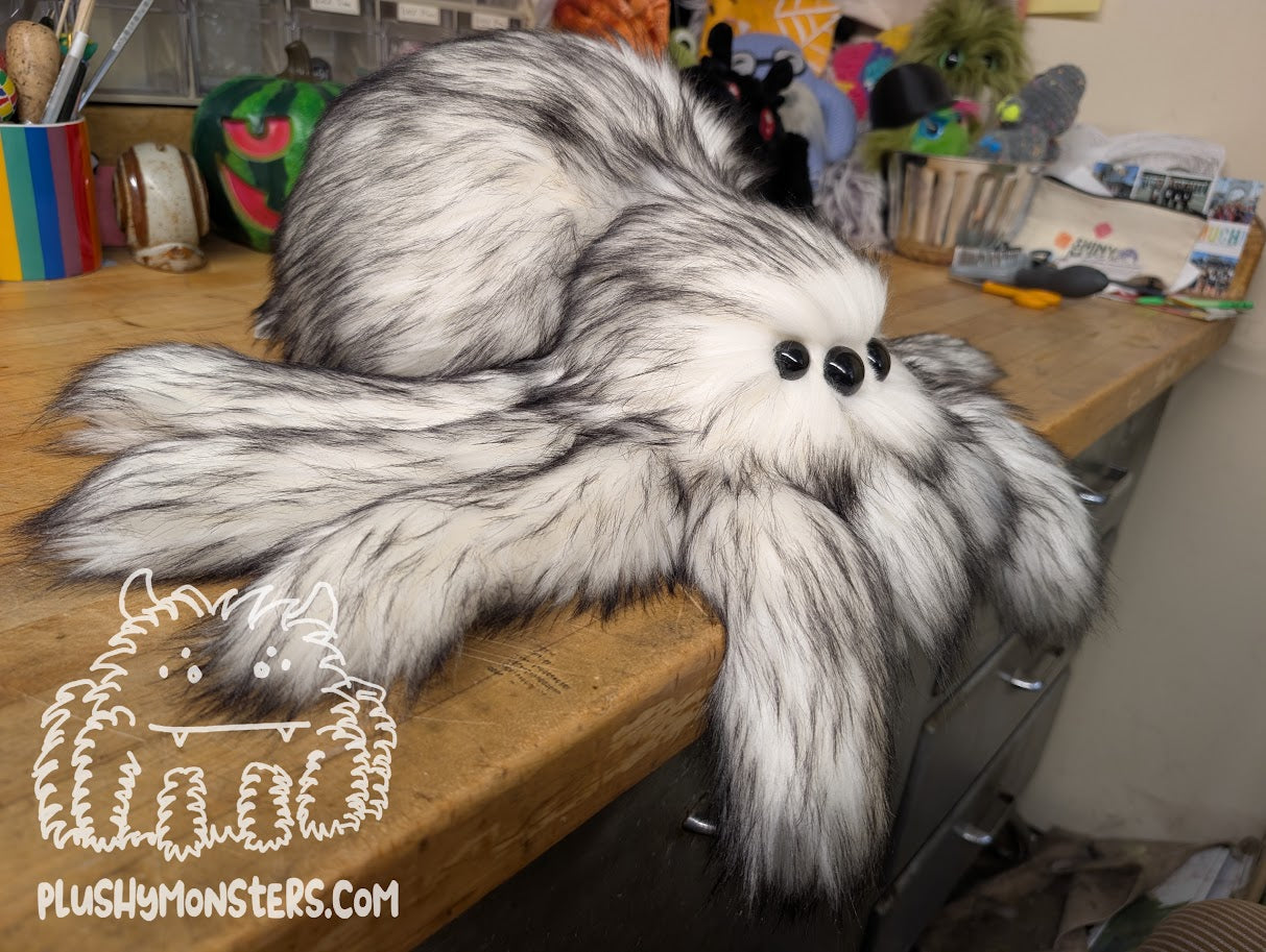 Lil' Oreo! With Oversized Eyes! - Weighted Lil' Guy