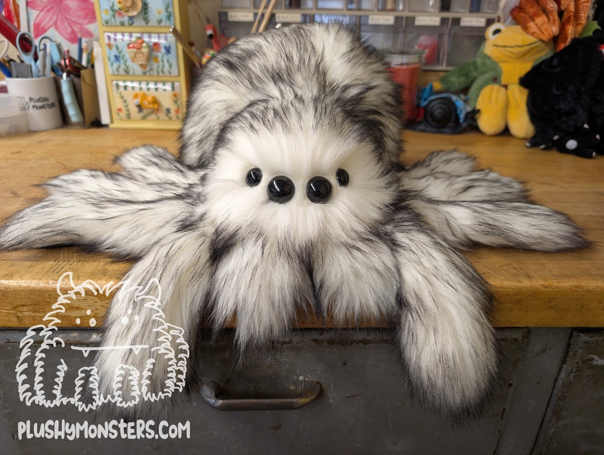 Lil' Oreo! With Oversized Eyes! - Weighted Lil' Guy
