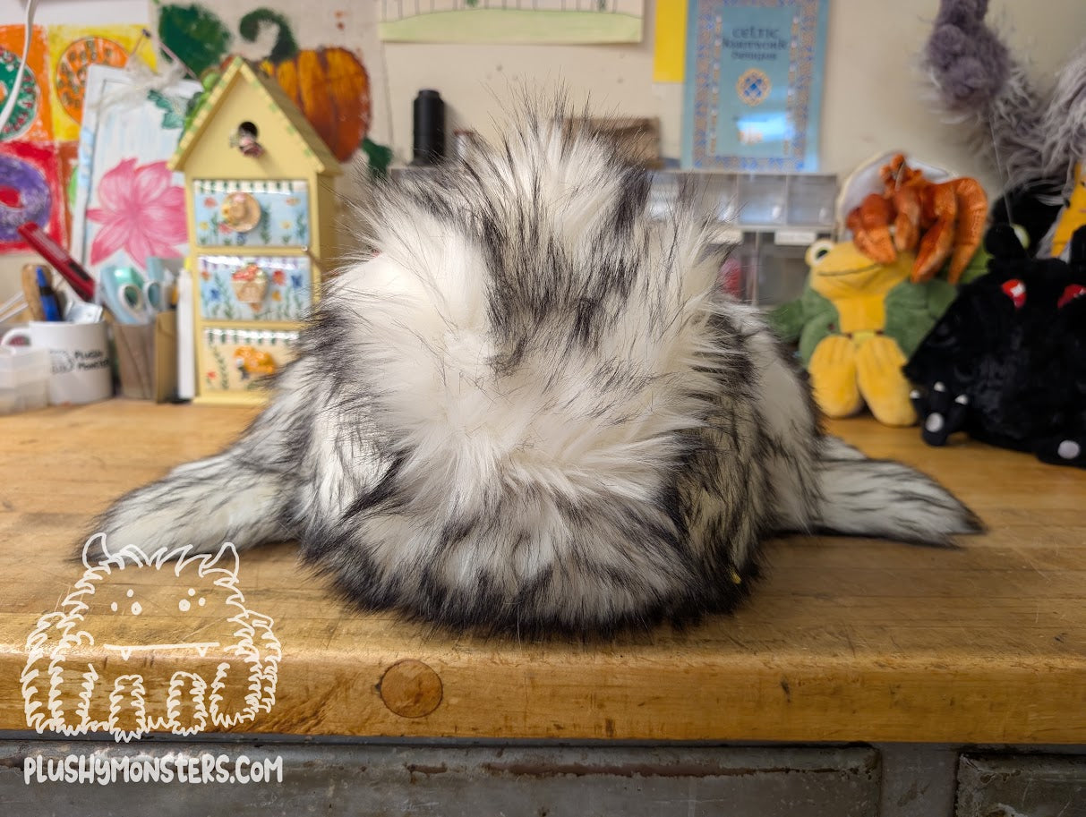 Lil' Jeanie the Chicken Spider in Disguise! - Weighted Lil' Guy