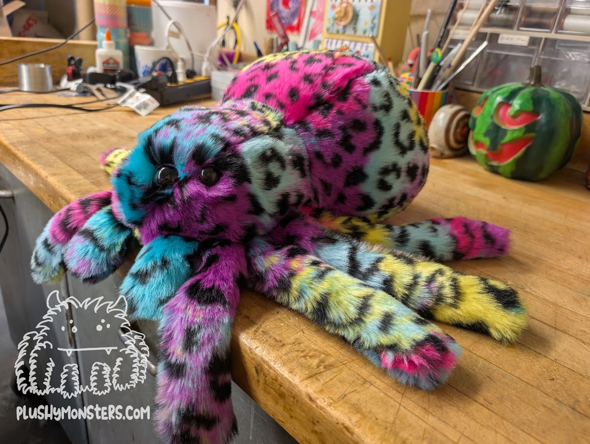 Lil' Rainbow Leopard! With Oversized Eyes! (1/2) - Weighted Lil' Guy