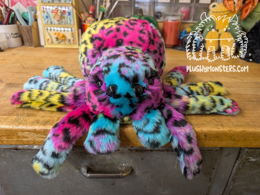 Lil' Rainbow Leopard! With Oversized Eyes! (1/2) - Weighted Lil' Guy
