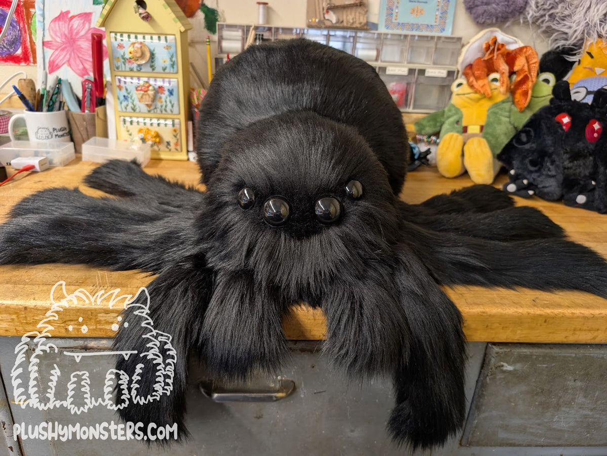 Poe! With Oversized Eyes! - All Black Weighted Middlin'