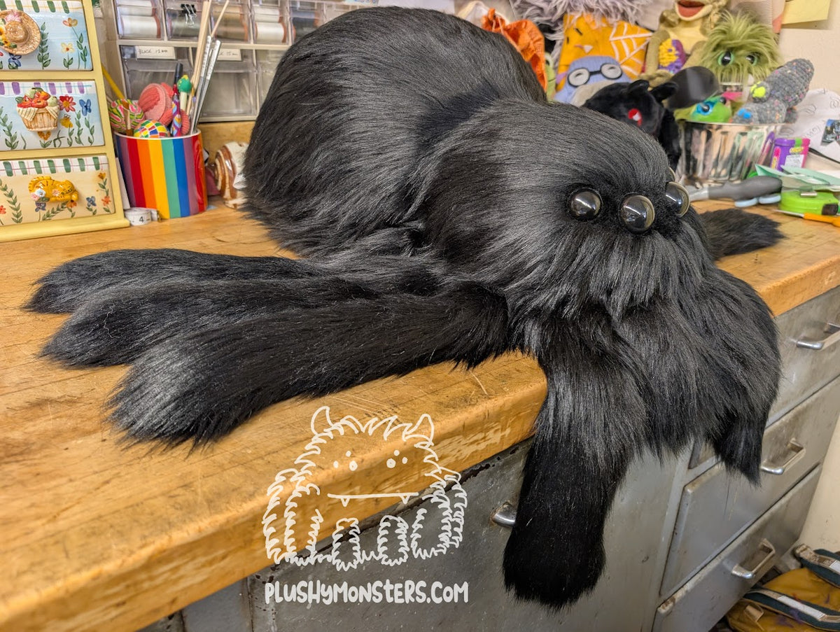 Poe! With Oversized Eyes! - All Black Weighted Middlin'