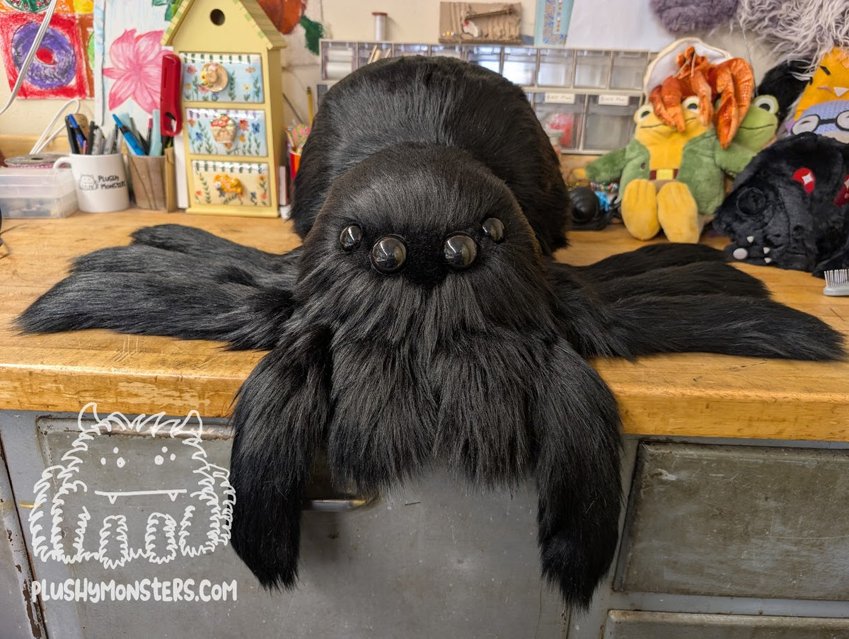 Poe! With Oversized Eyes! - All Black Weighted Middlin'